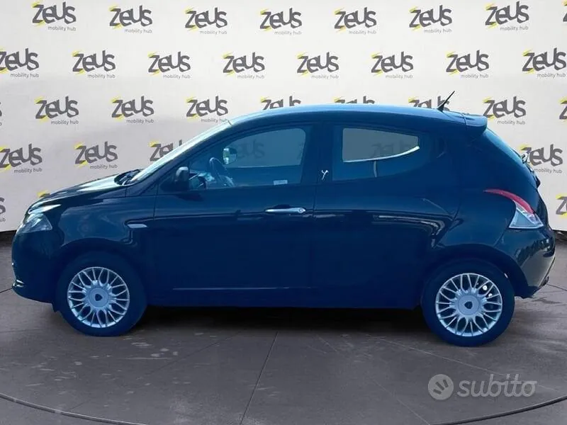 Lancia Ypsilon 2017 photo 3