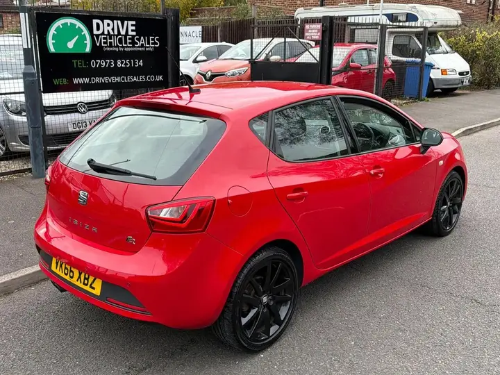 Seat Ibiza 2016 photo 4