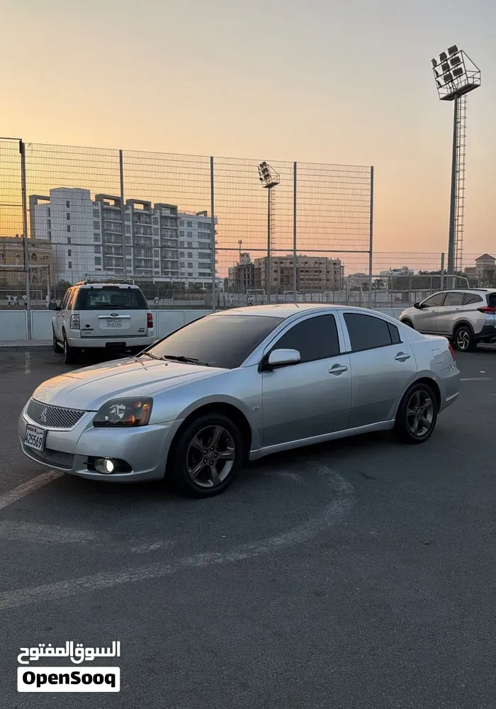 Mitsubishi Galant