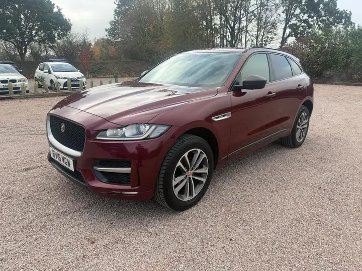 Jaguar F-Pace 2016 photo 3