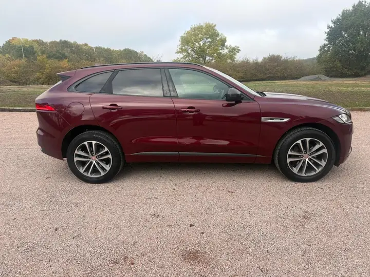Jaguar F-Pace 2016 photo 5