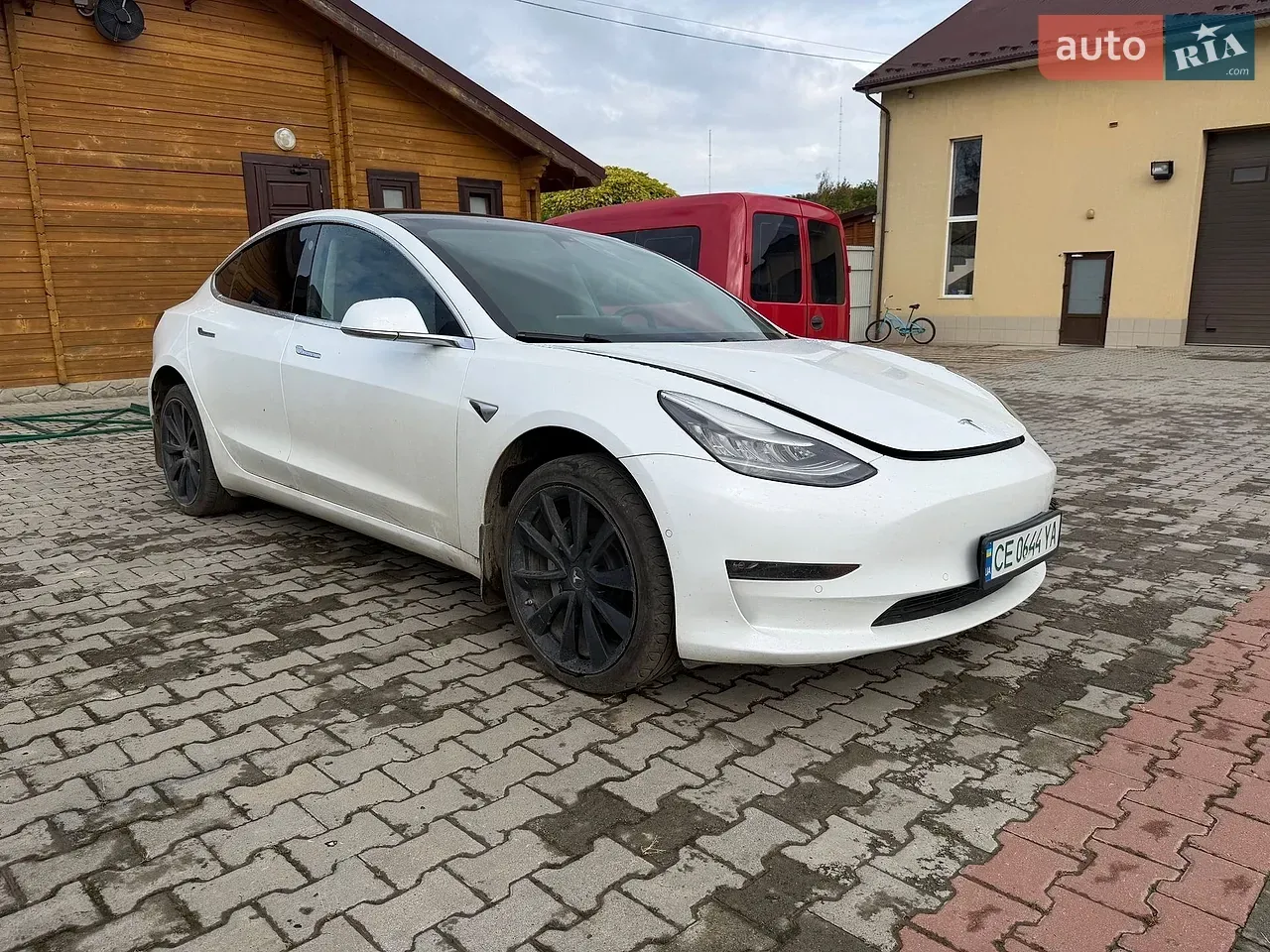 Tesla Model 3 2019 photo 2