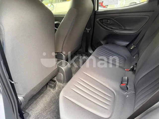 Toyota Yaris 2026 photo 2