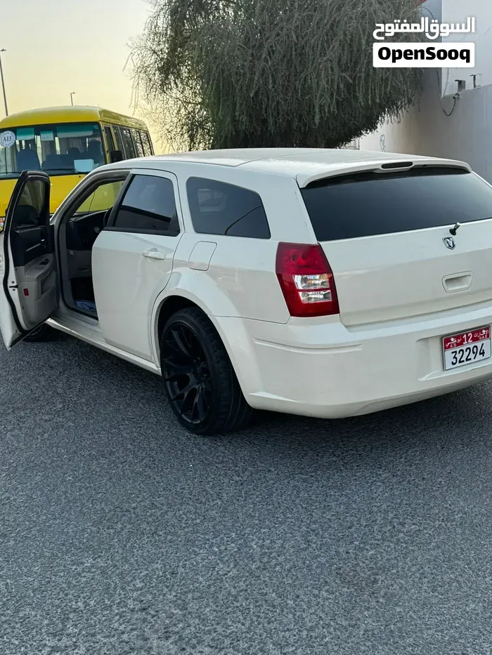 Dodge Magnum 2005 photo 2