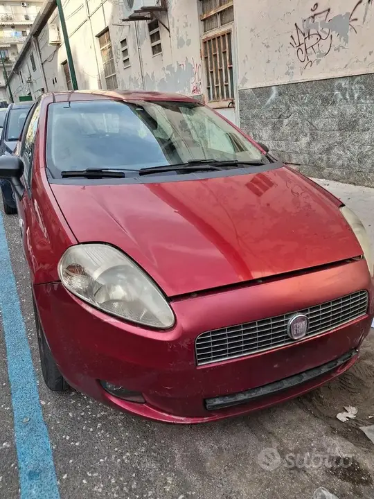 Fiat Grande Punto 2006 photo 4