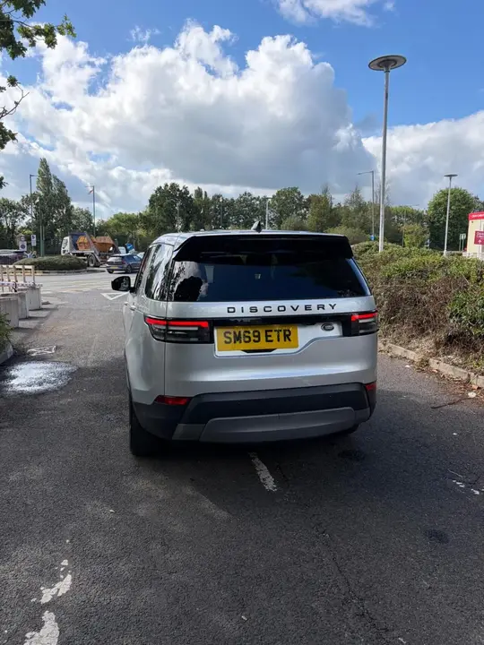 Land Rover Discovery 2019 photo 3