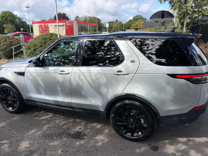 Land Rover Discovery 2019 photo 5