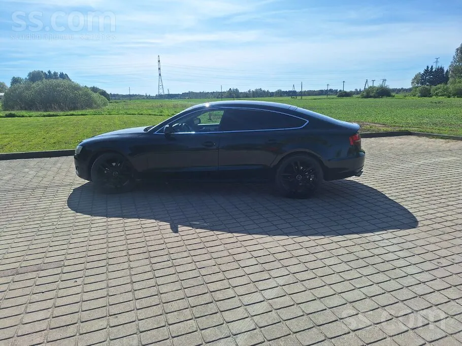 Audi A5 2010 photo 3