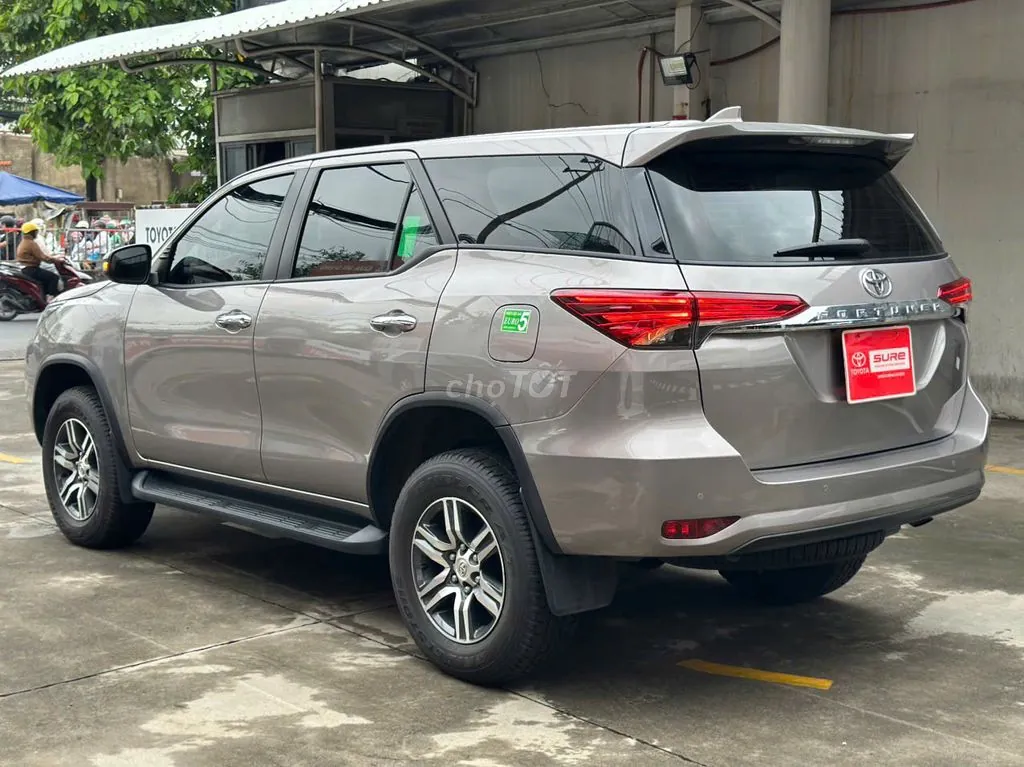 Toyota Fortuner 2024 photo 4
