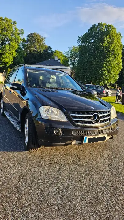 Mercedes-Benz M-Class 2008 photo 2