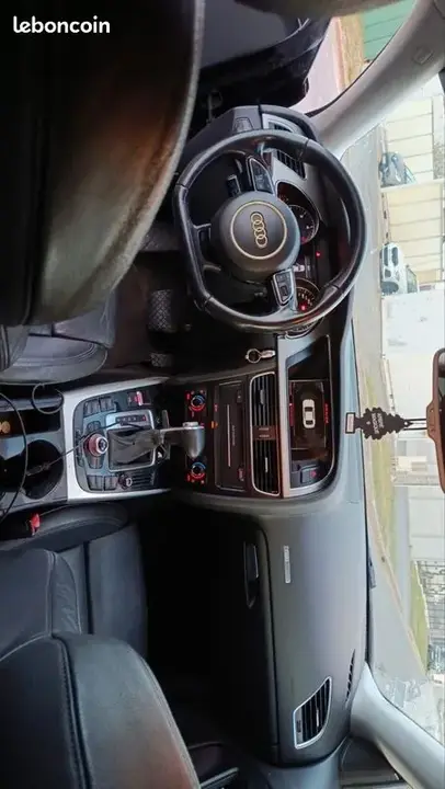 Audi A5 2011 photo 2