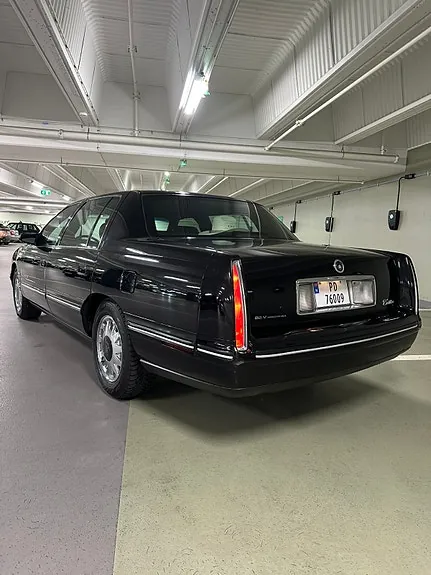 Cadillac Deville 1999 photo 4