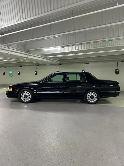 Cadillac Deville 1999 photo 2