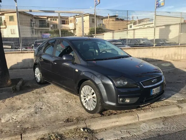 Ford Focus 2007 photo 2