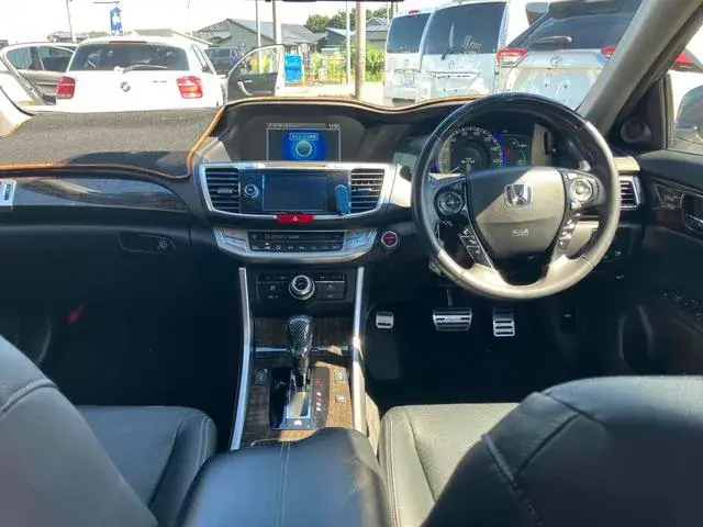 Honda Accord 2013 photo 2