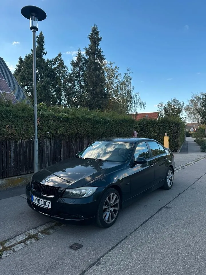 BMW E90