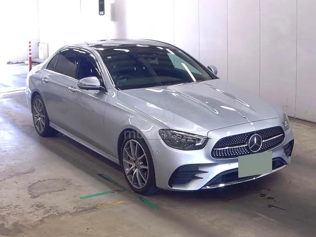 Mercedes-Benz E300