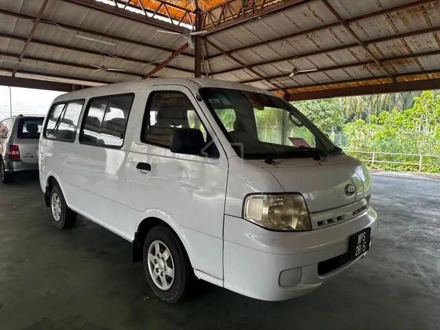 Kia Pregio