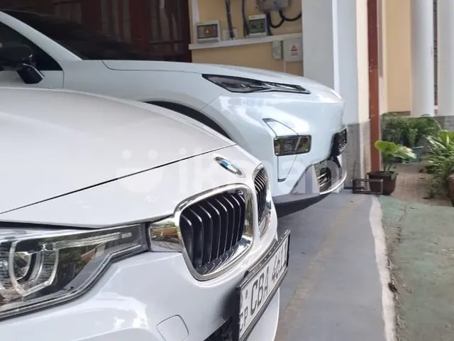 BMW 318I 2017 photo 4