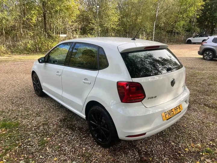 Volkswagen Polo 2015 photo 5