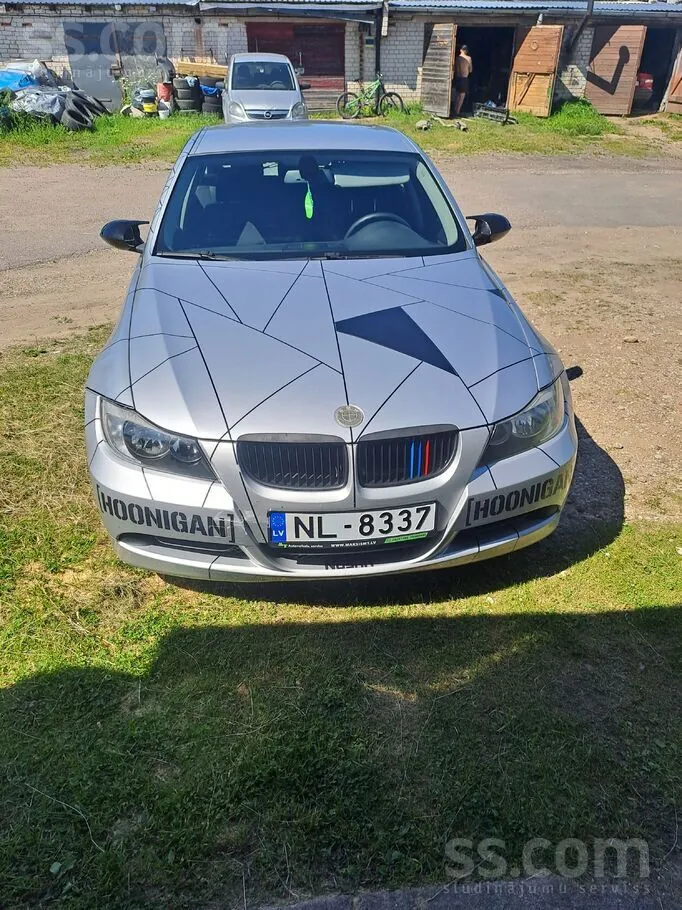 BMW 318D 2007 photo 4