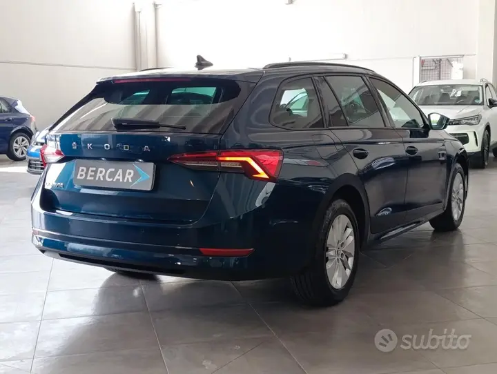 Skoda Octavia 2023 photo 4