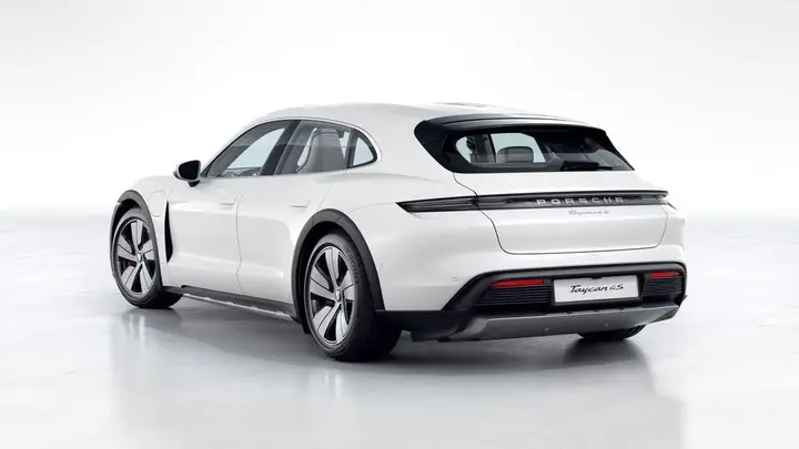 Porsche Taycan photo 3