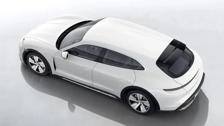 Porsche Taycan photo 4