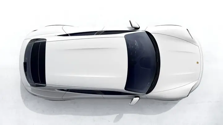 Porsche Taycan photo 5