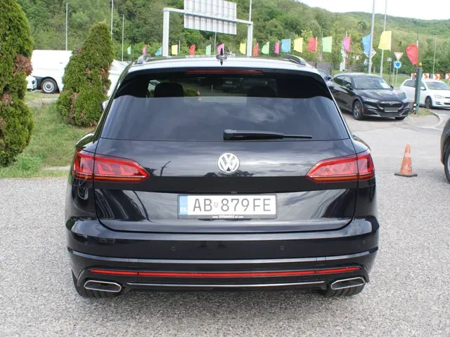 Volkswagen Touareg 2019 photo 3