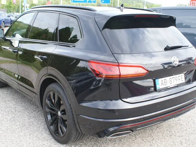 Volkswagen Touareg 2019 photo 2
