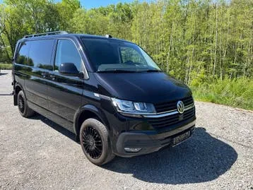 Volkswagen Transporter 2023 photo 2