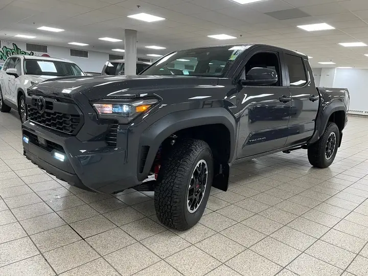 Toyota Tacoma 2026 photo 3