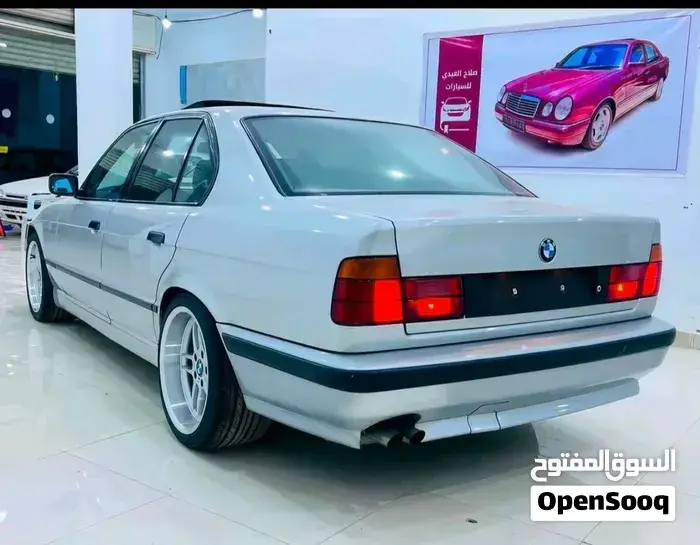 BMW 5 Series 2002 photo 2