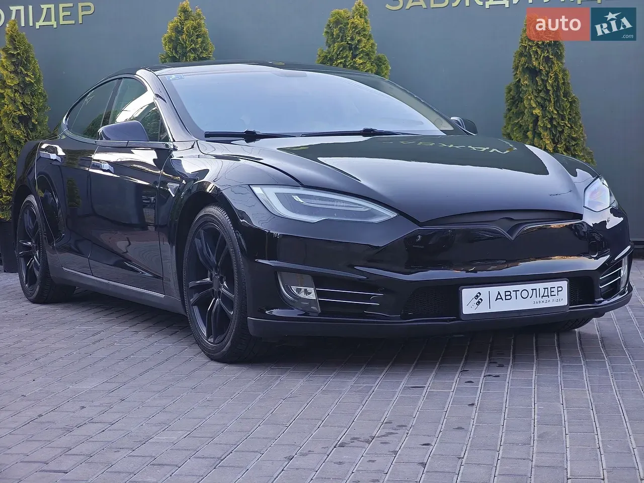 Tesla Model S 2013 photo 3