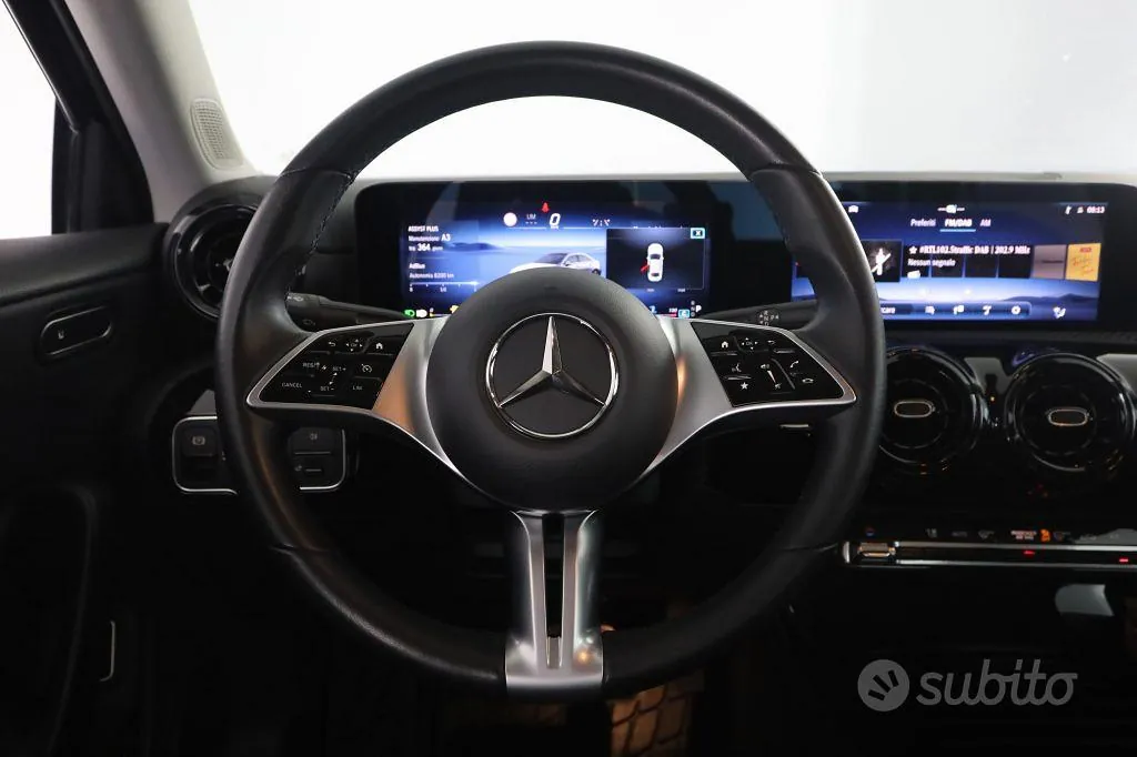 Mercedes-Benz A 180 2024 photo 5