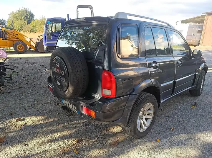 Suzuki Grand Vitara 2005 photo 2