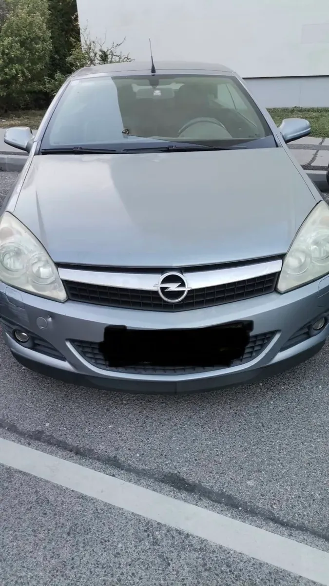 Opel Astra 2008 photo 2