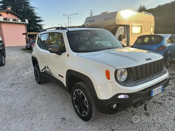 Jeep Renegade 2015 photo 5