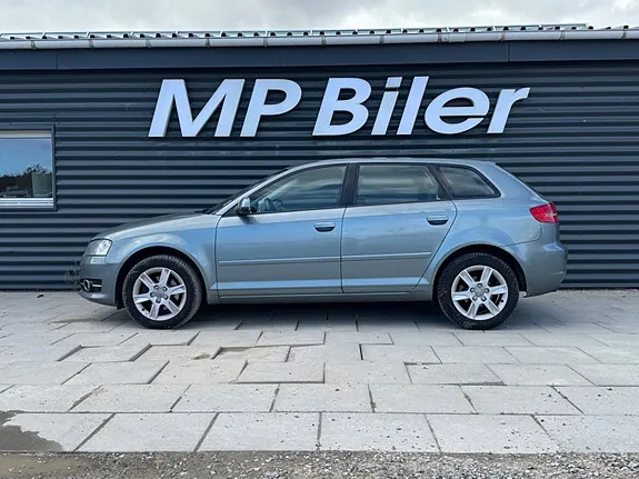 Audi A3 2011 photo 2
