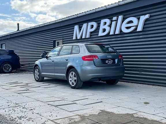 Audi A3 2011 photo 3