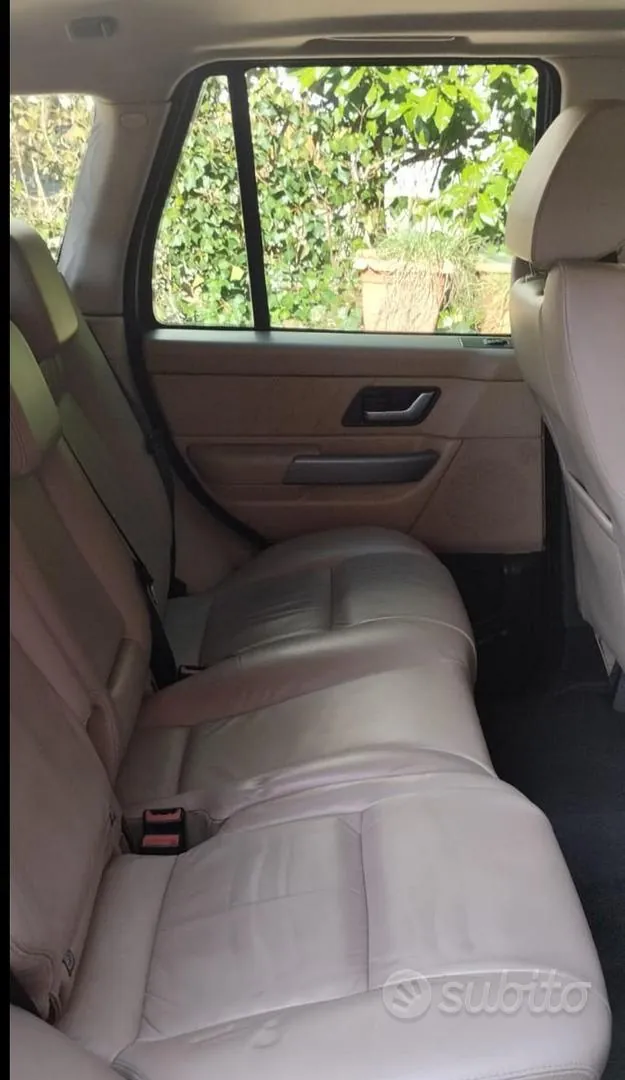 Land Rover Range Rover Sport 2009 photo 3