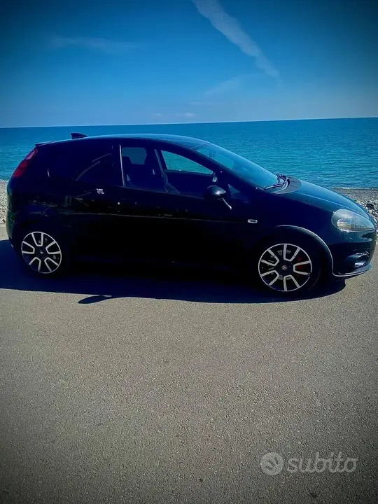 Abarth Grande Punto 2009 photo 5