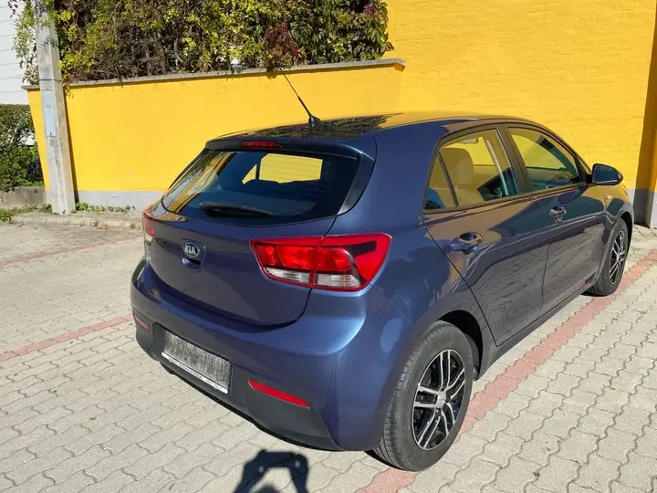 Kia Rio 2017 photo 3
