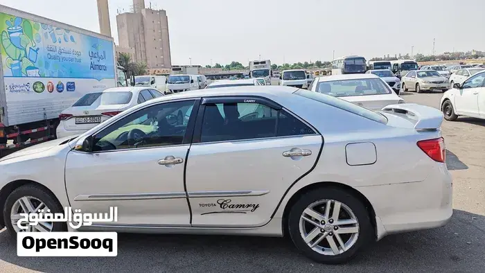 Toyota Camry 2014 photo 4