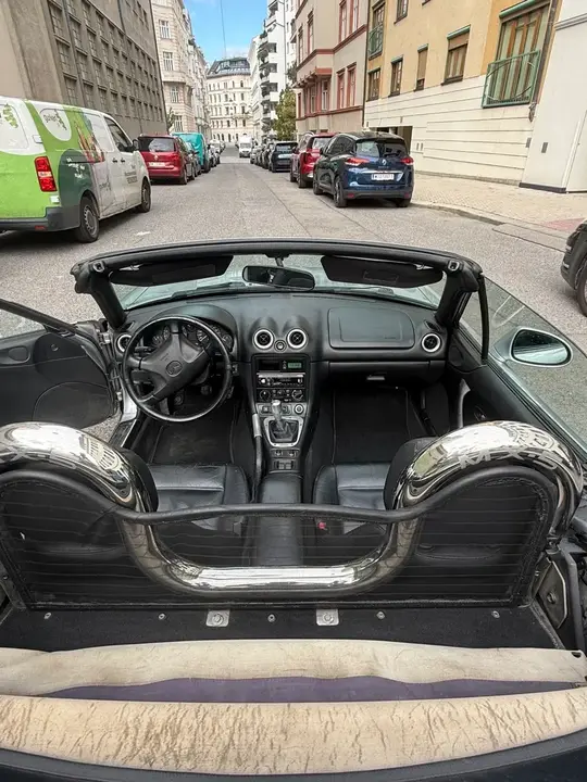 Mazda Mx-5 2000 photo 3