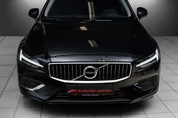 Volvo V60 2022 photo 4