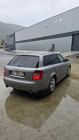 Audi A4 2001 photo 4