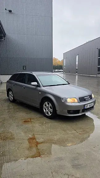 Audi A4 2001 photo 5