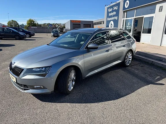 Skoda Superb 2017 photo 3